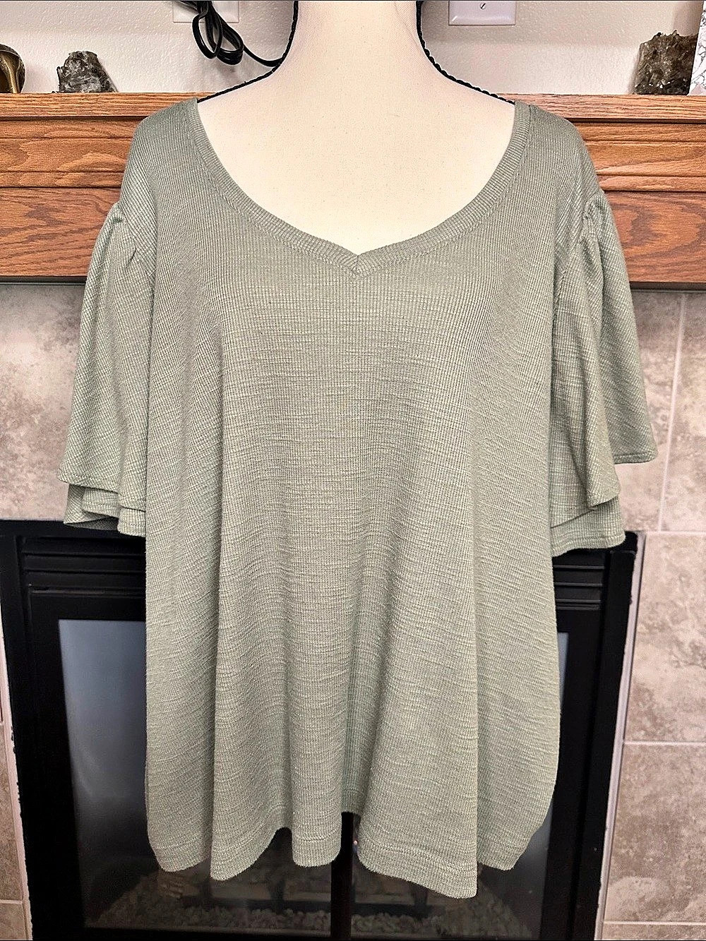 Terra & Sky 2X Sage Green Ribbed Knit V Neck Tiered Ruffle Sleeve Top
